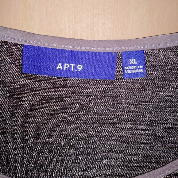 Apt 9 top (new without tags) - Picture 5 of 6